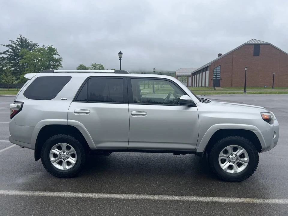 2021 Toyota 4Runner 5th Gen - Image 6 of 11