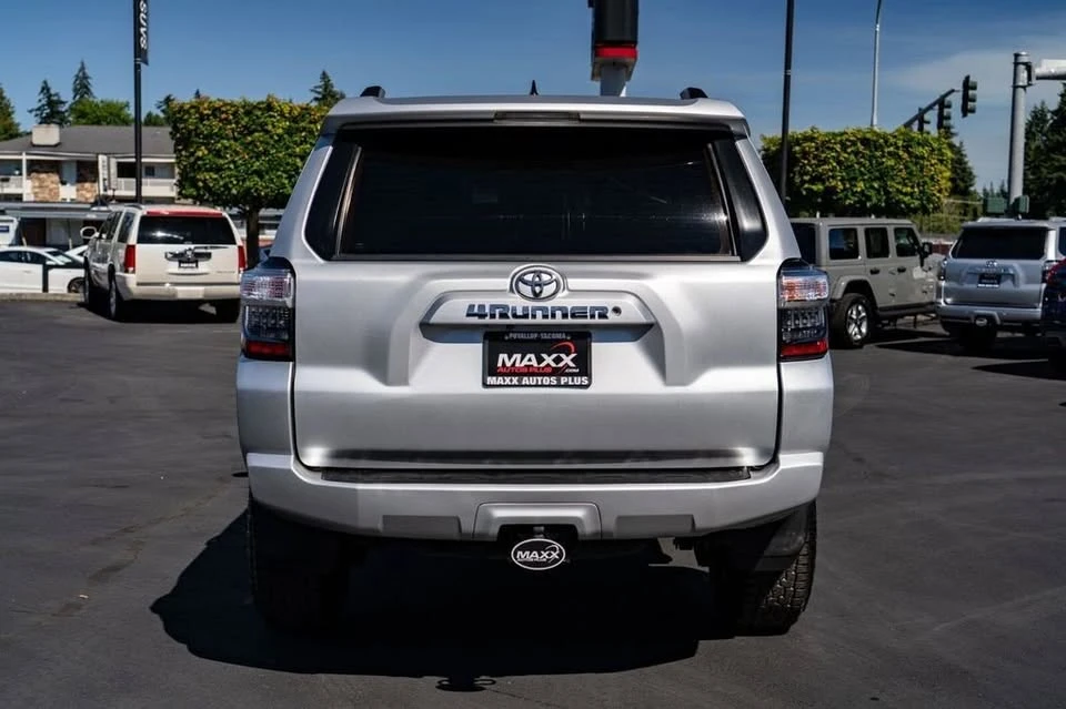 2021 Toyota 4Runner 5th Gen - Image 8 of 10