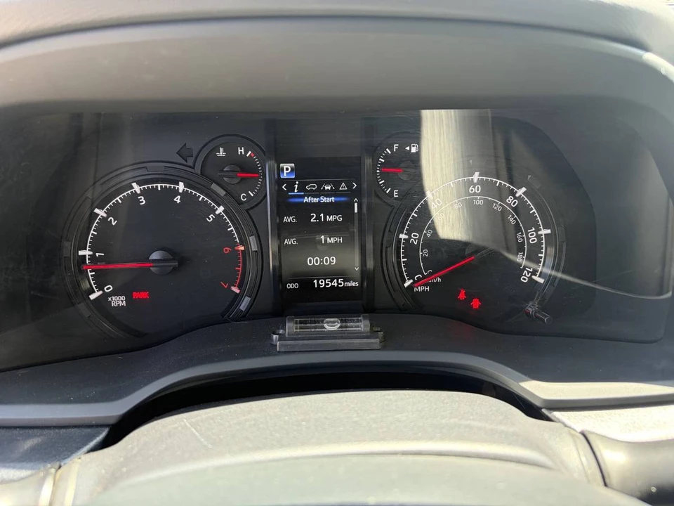 2021 Toyota 4Runner 5th Gen - Image 16 of 19