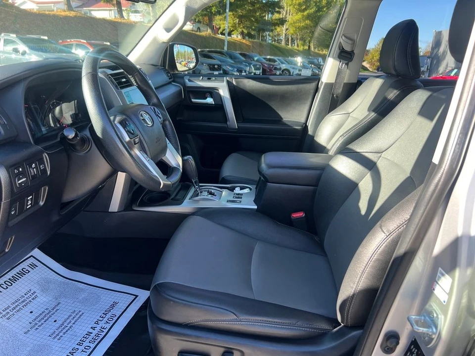 2021 Toyota 4Runner 5th Gen - Image 9 of 12
