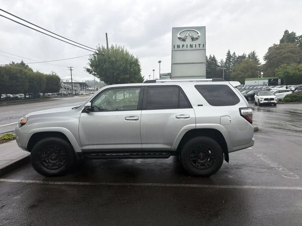 2021 Toyota 4Runner 5th Gen - Image 13 of 15