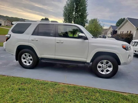 2021 Toyota 4Runner SR5 Premium Sport Utility 4D