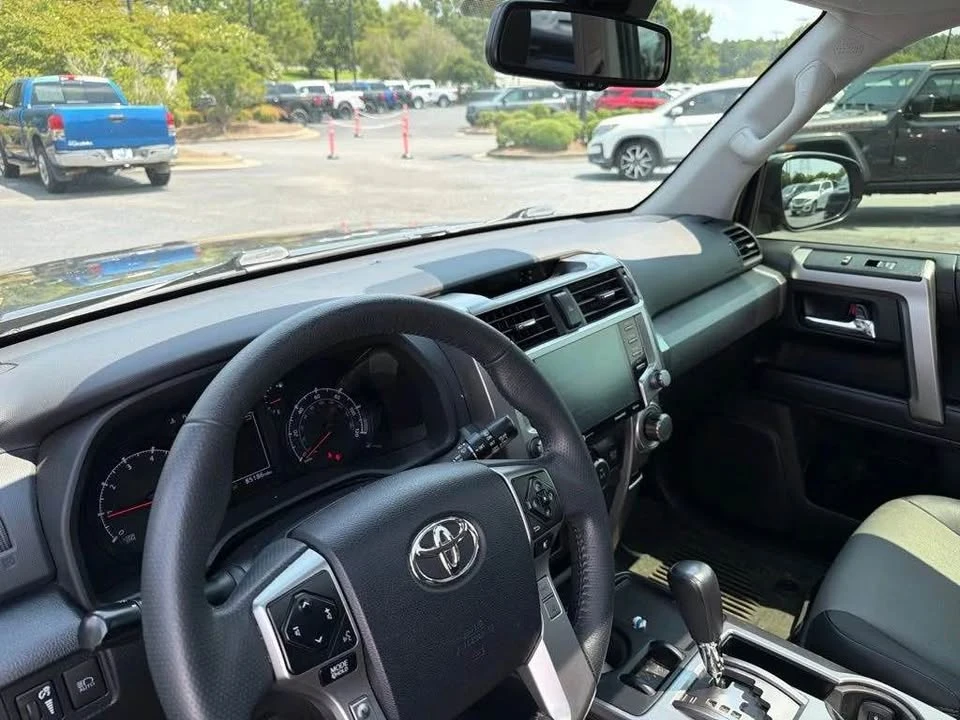 2021 Toyota 4Runner 5th Gen - Image 5 of 10