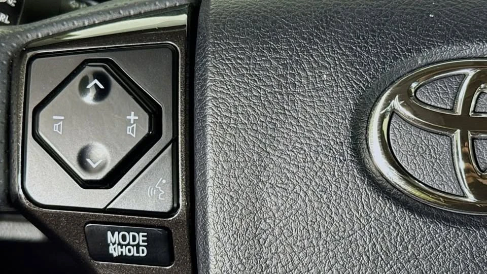 2021 Toyota 4Runner 5th Gen - Image 8 of 20