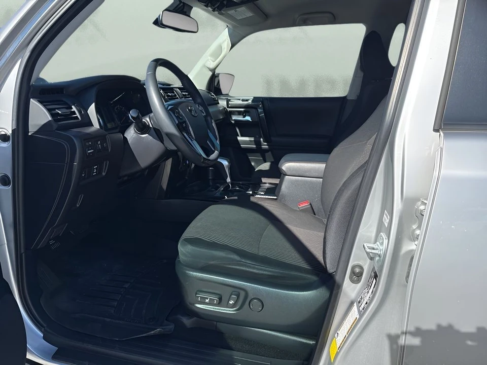 2021 Toyota 4Runner 5th Gen - Image 9 of 12