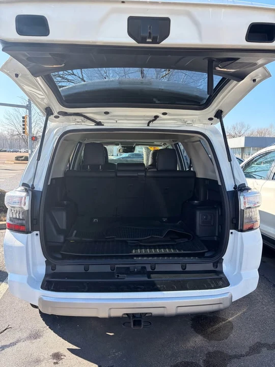2021 Toyota 4Runner 5th Gen - Image 7 of 9