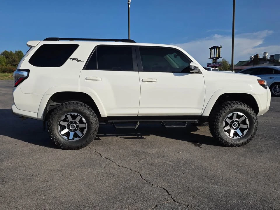 2021 Toyota 4Runner 5th Gen - Image 8 of 20