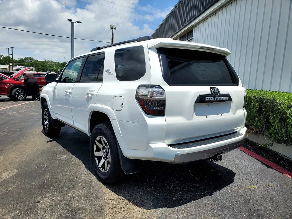 2021 Toyota 4Runner 5th Gen - Image 4 of 12