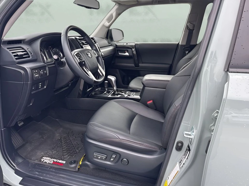 2021 Toyota 4Runner 5th Gen - Image 9 of 12