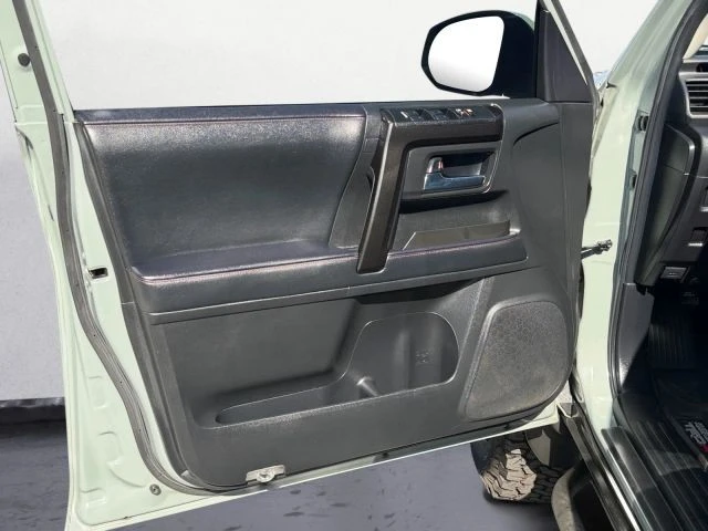 2021 Toyota 4Runner 5th Gen - Image 14 of 21
