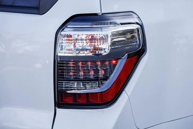 2021 Toyota 4Runner 5th Gen - Image 8 of 12