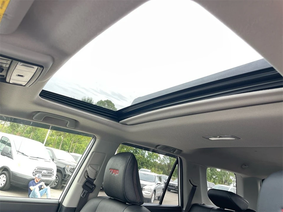 2021 Toyota 4Runner 5th Gen - Image 11 of 12
