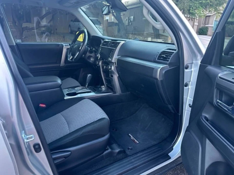 2021 Toyota 4Runner 5th Gen - Image 9 of 13