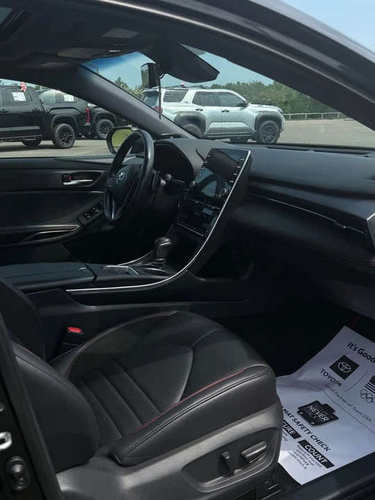 2021 Toyota Avalon 5th Gen - Image 9 of 13