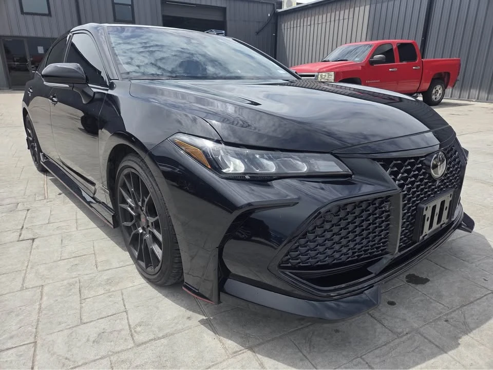 2021 Toyota Avalon 5th Gen - Image 2 of 18