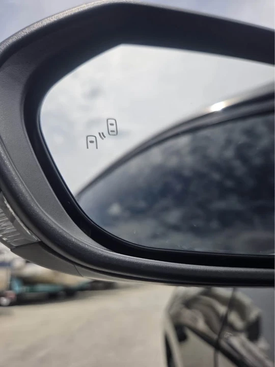 2021 Toyota Avalon 5th Gen - Image 17 of 18