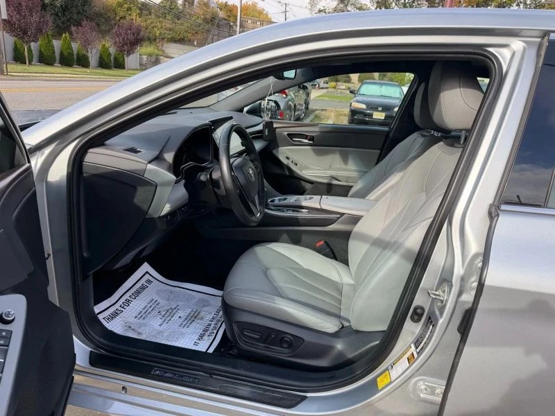 2021 Toyota Avalon 5th Gen - Image 10 of 12