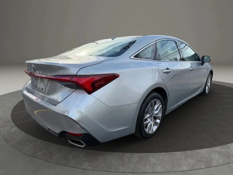 2021 Toyota Avalon 5th Gen - Image 5 of 12