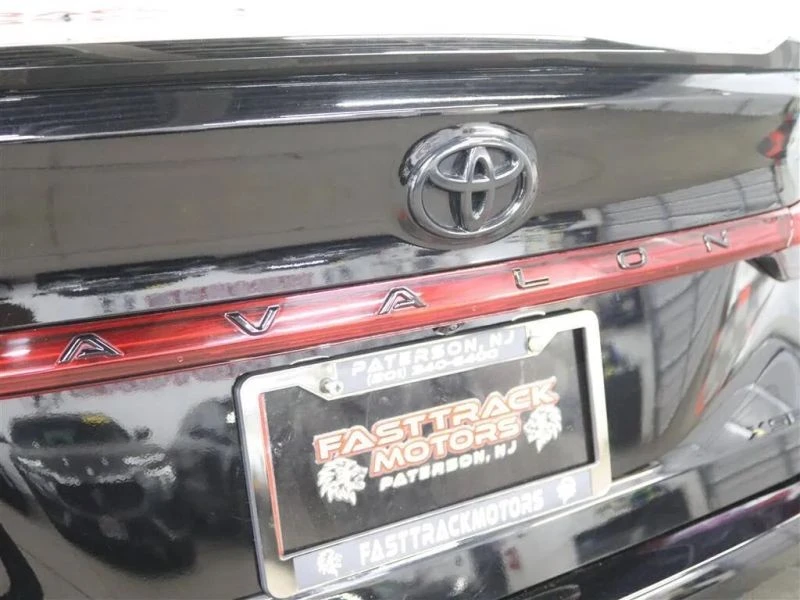 2021 Toyota Avalon 5th Gen - Image 6 of 12