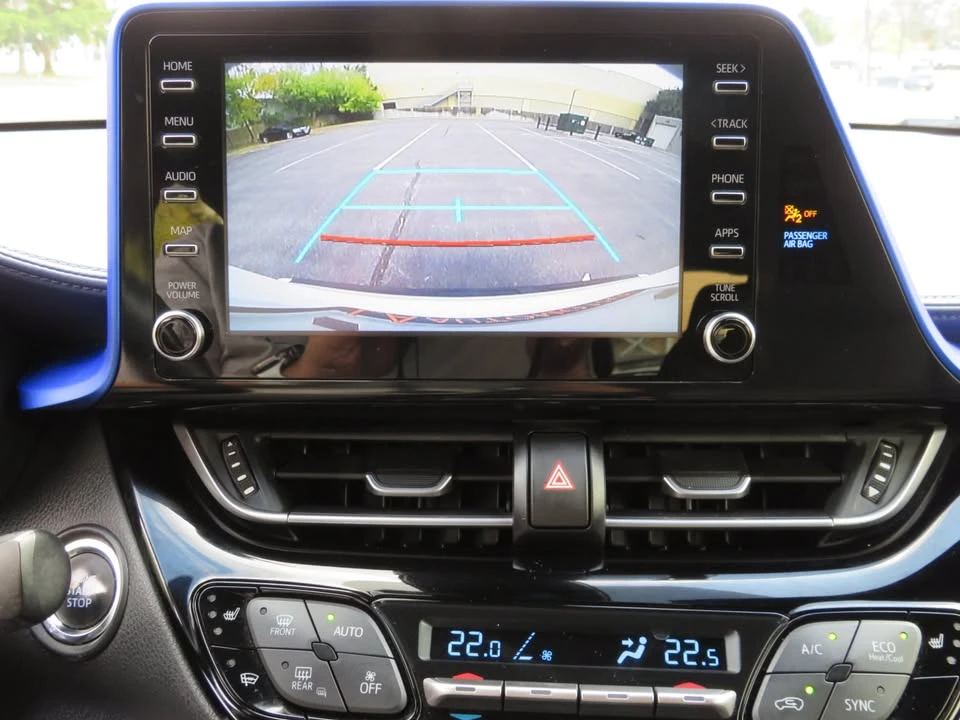 2021 Toyota C-HR - Image 9 of 15