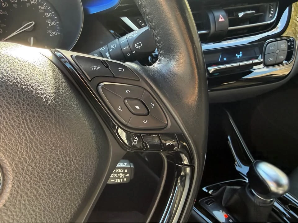 2021 Toyota C-HR - Image 15 of 16