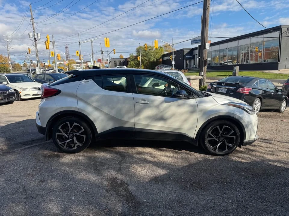 2021 Toyota C-HR - Image 3 of 16