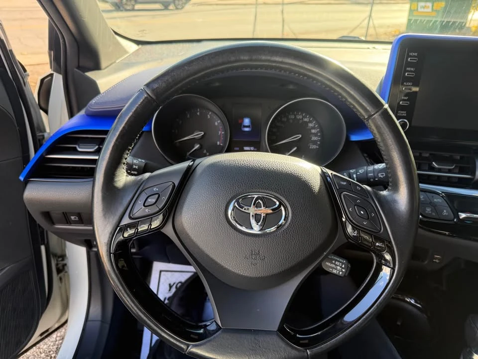 2021 Toyota C-HR - Image 11 of 16