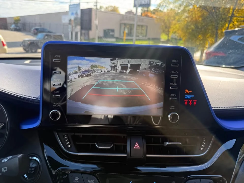2021 Toyota C-HR - Image 14 of 16
