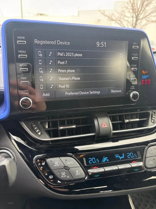 2021 Toyota C-HR - Image 10 of 14