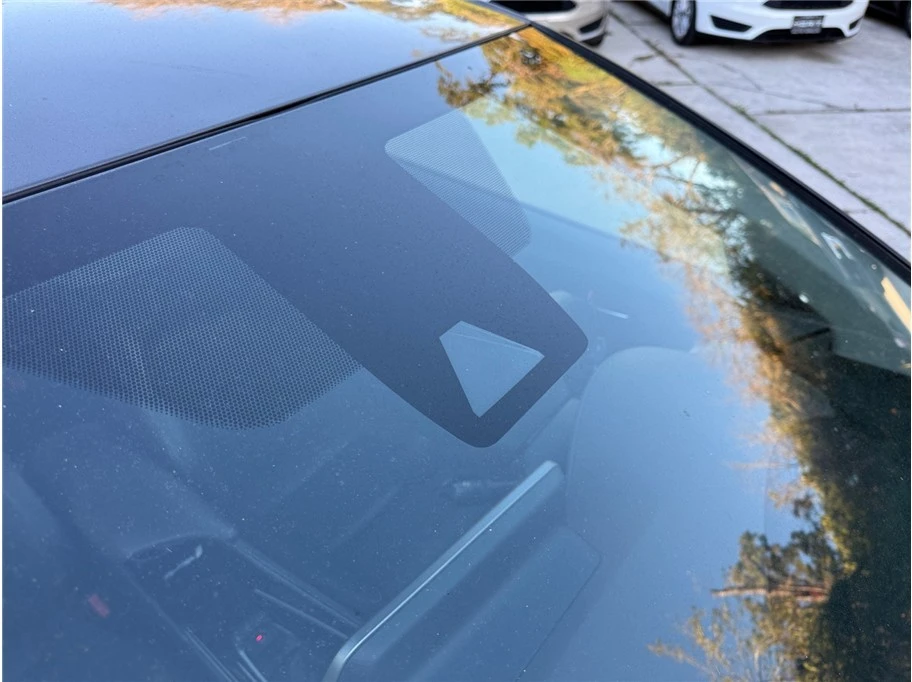 2021 Toyota C-HR - Image 12 of 21