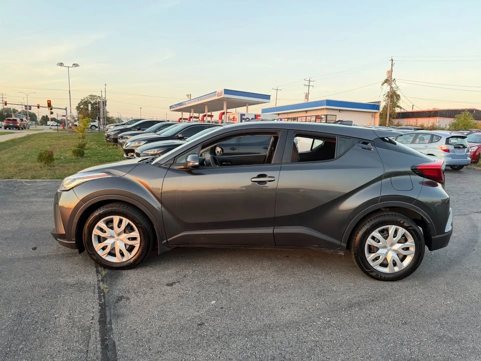 2021 Toyota C-HR - Image 9 of 16