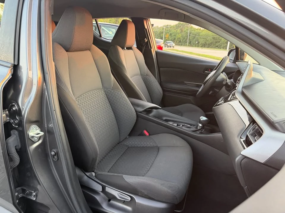 2021 Toyota C-HR - Image 10 of 16