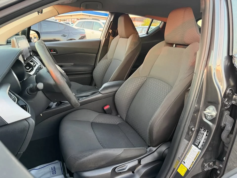 2021 Toyota C-HR - Image 11 of 16