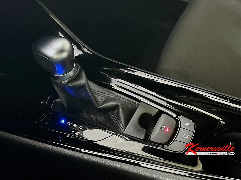 2021 Toyota C-HR - Image 16 of 21