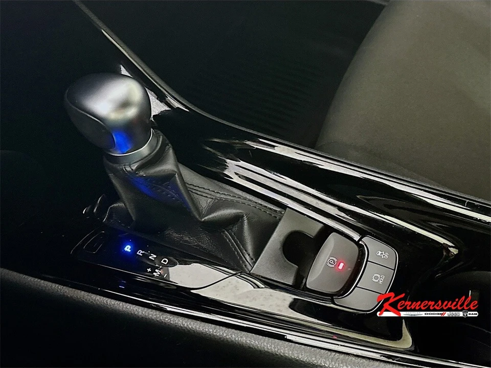 2021 Toyota C-HR - Image 16 of 21