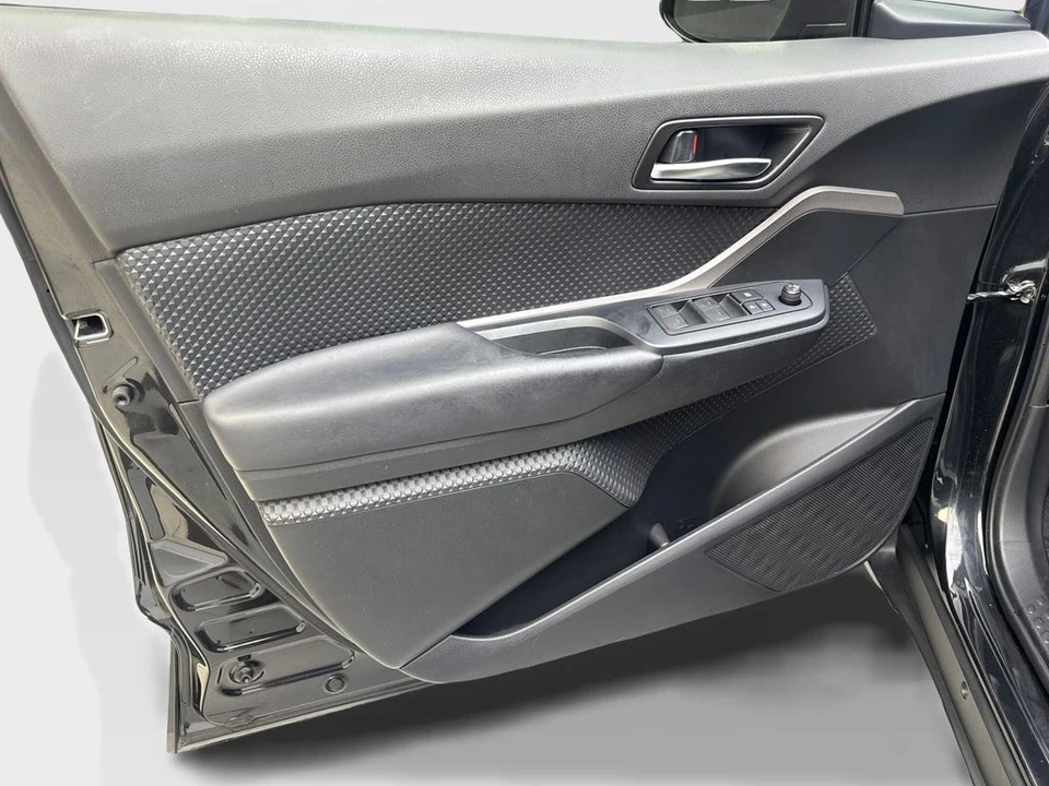 2021 Toyota C-HR - Image 31 of 31