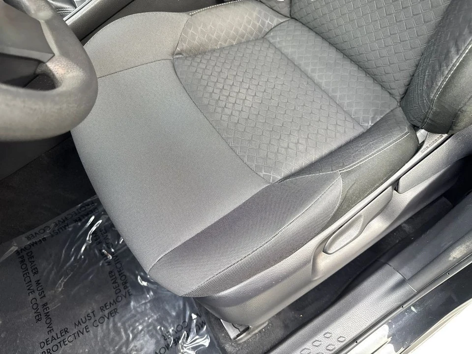 2021 Toyota C-HR - Image 28 of 31