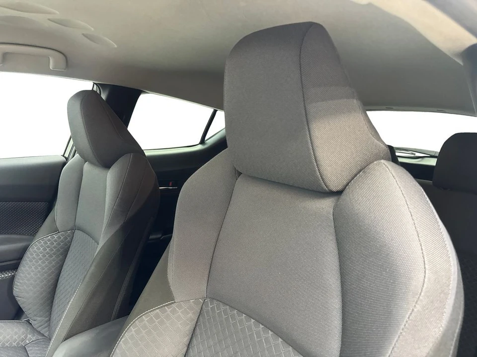2021 Toyota C-HR - Image 27 of 31