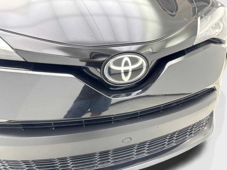 2021 Toyota C-HR - Image 25 of 31