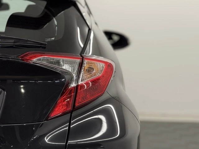 2021 Toyota C-HR - Image 7 of 12