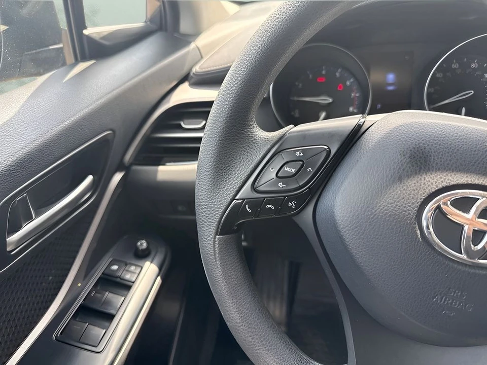 2021 Toyota C-HR - Image 13 of 31