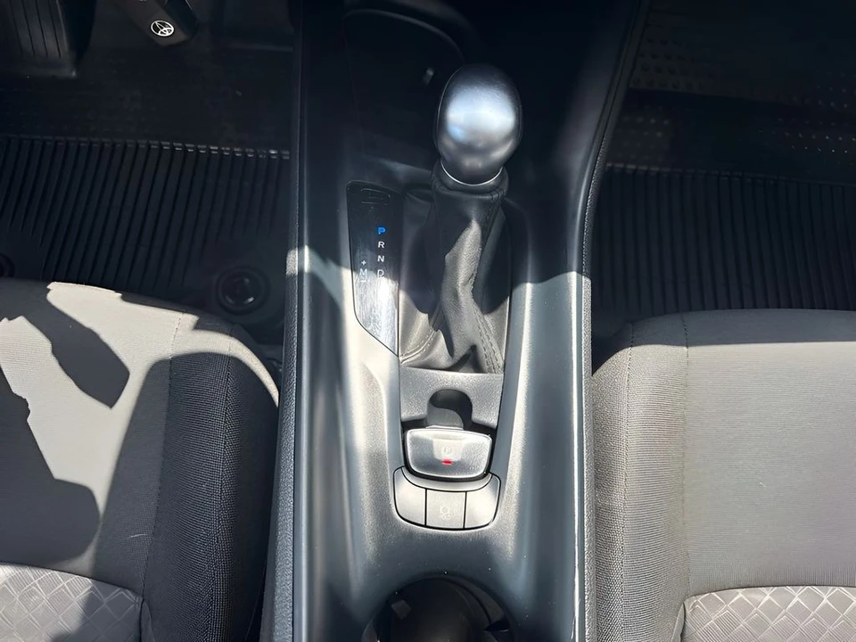 2021 Toyota C-HR - Image 15 of 31