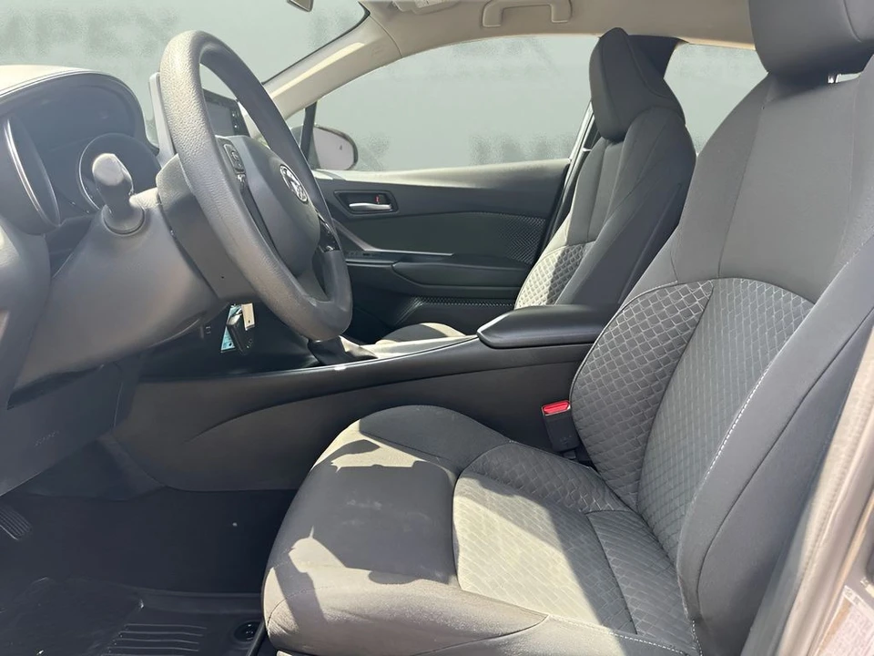 2021 Toyota C-HR - Image 9 of 31