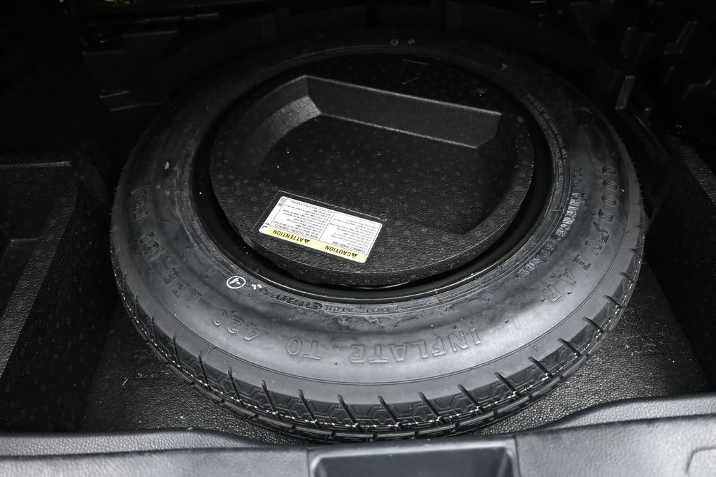 2021 Toyota C-HR - Image 22 of 31