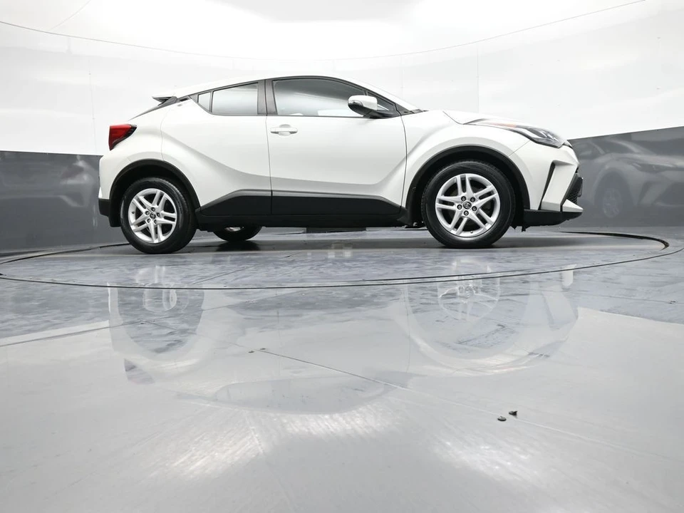 2021 Toyota C-HR - Image 28 of 31