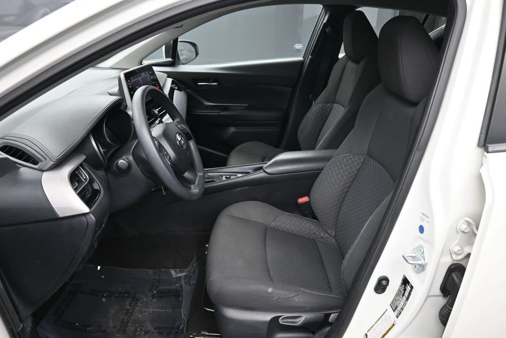 2021 Toyota C-HR - Image 18 of 31