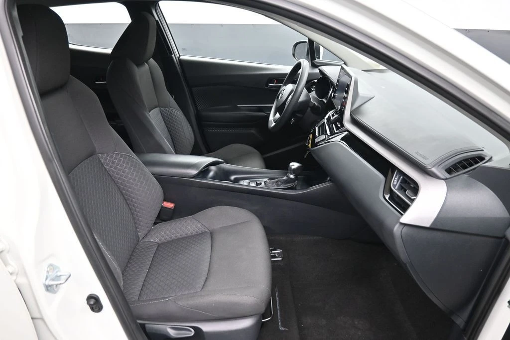 2021 Toyota C-HR - Image 24 of 31