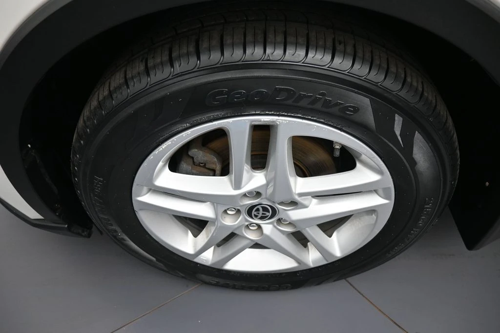 2021 Toyota C-HR - Image 14 of 31