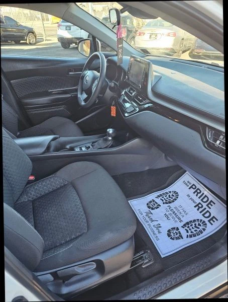 2021 Toyota C-HR - Image 8 of 12