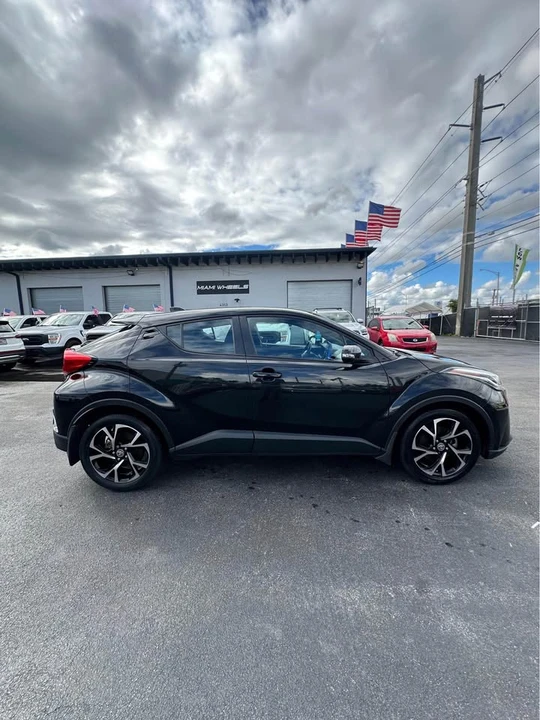 2021 Toyota C-HR - Image 8 of 9